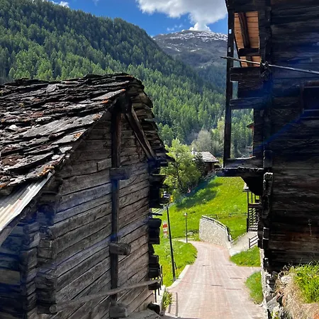 Grange De Fonville - - Valais * Evolène